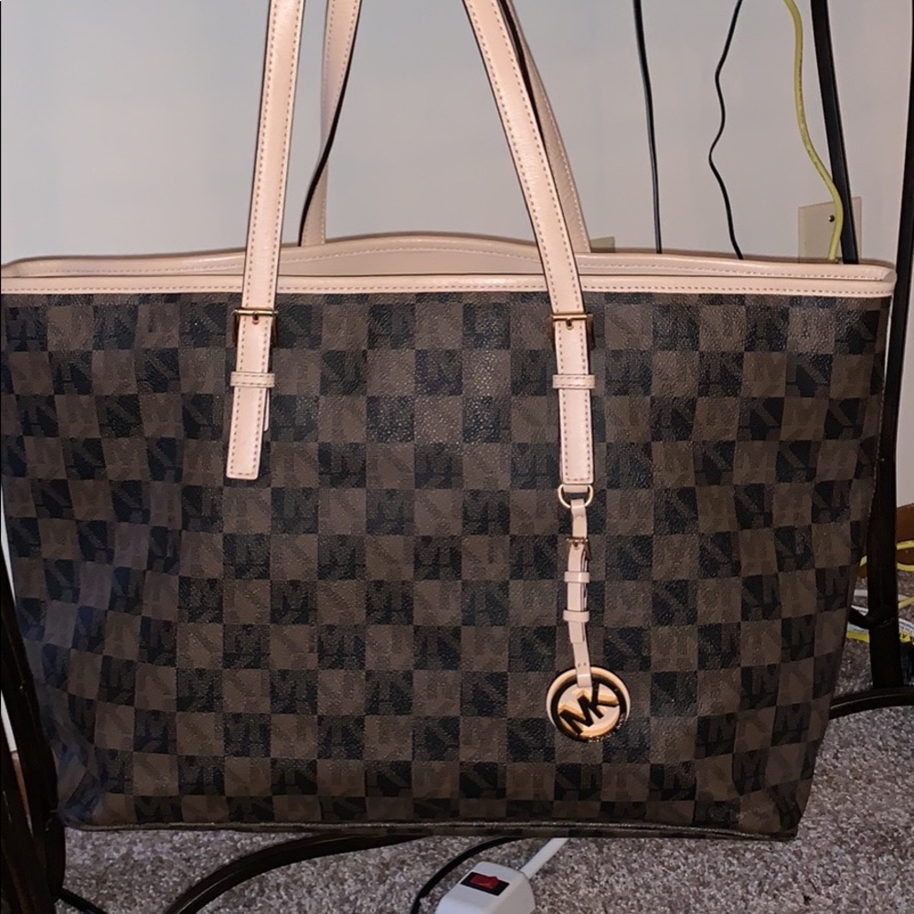 Michael Kors jet set tote